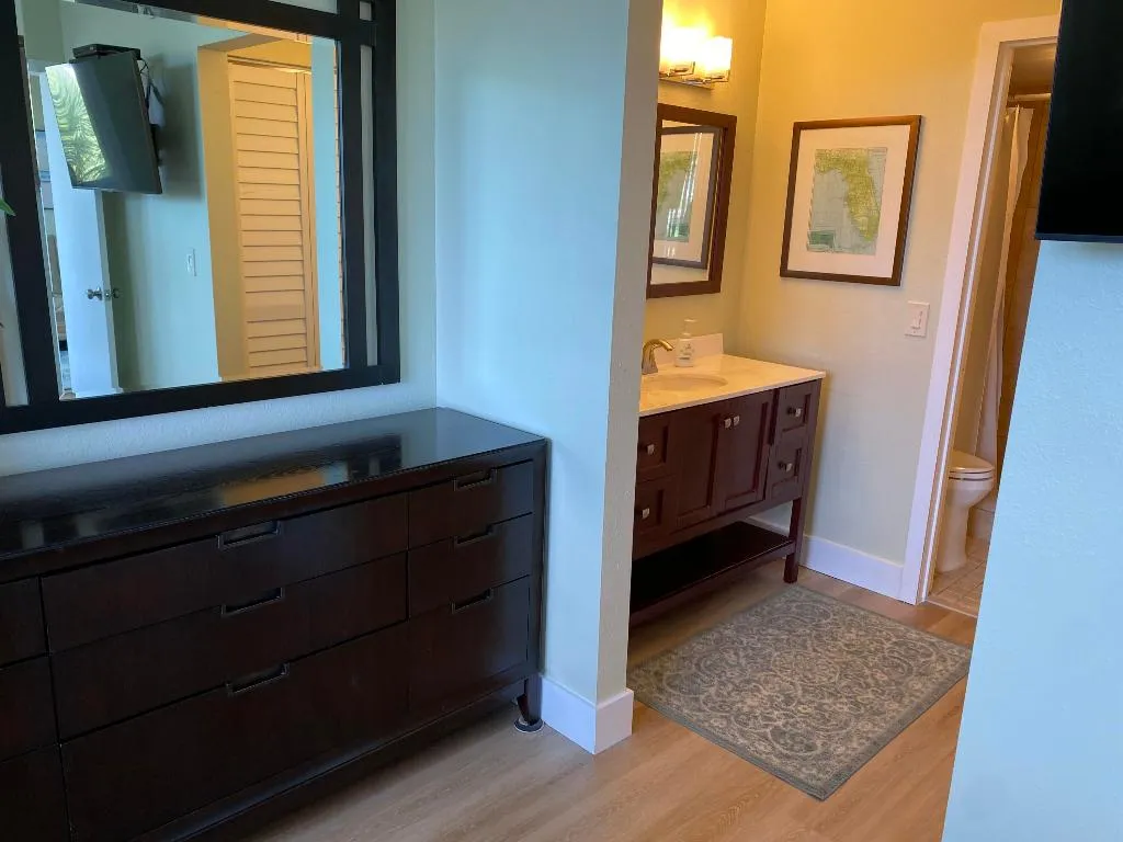 Master Vanity