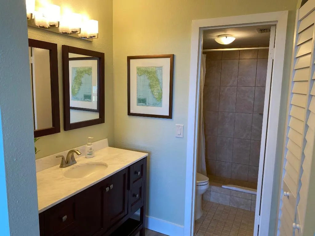 Master Bath w/Shower