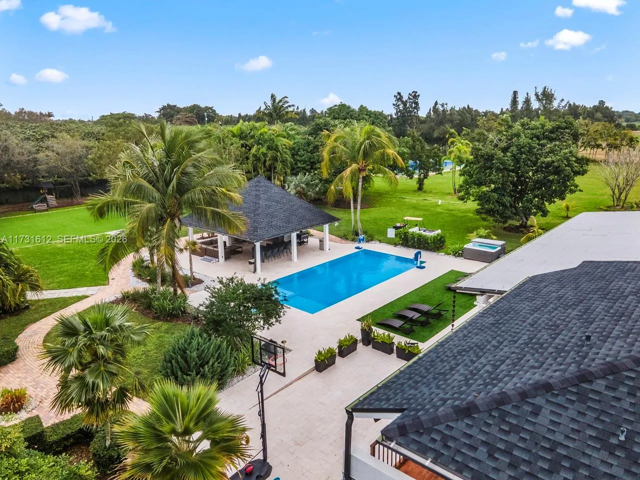 Property photo 15