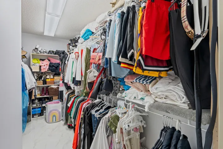 Walk In closet