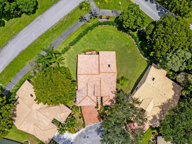 Oversized Lot 4520 Catamaran Cir