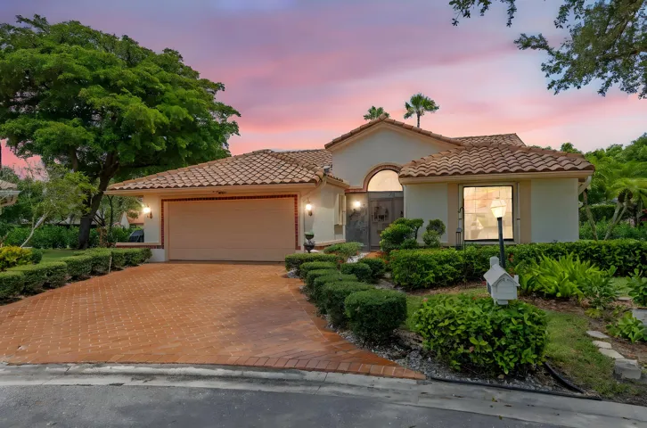Exterior 4520 Catamaran Cir