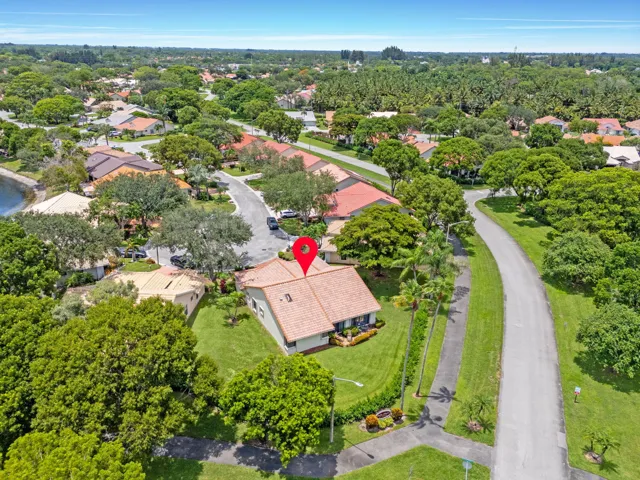 4520 Catamaran Cir