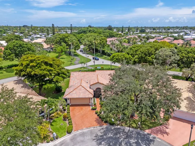 4520 Catamaran Cir