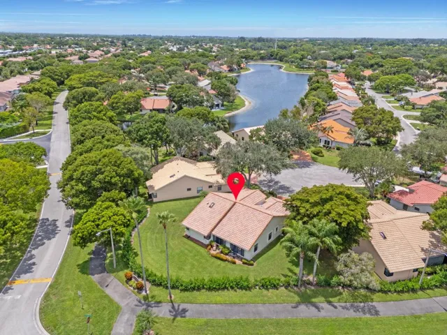 Oversized Lot 4520 Catamaran Cir