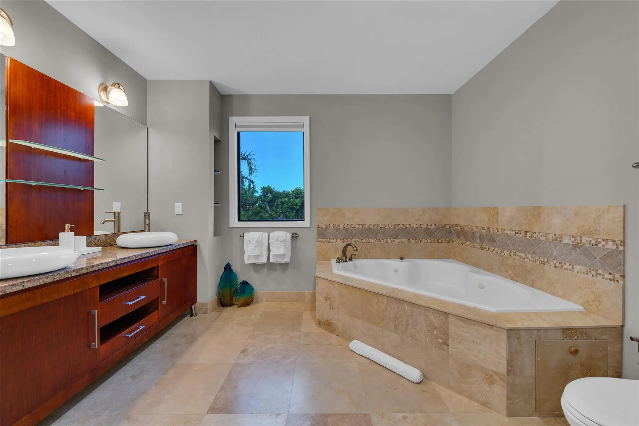#2 Bedroom En Suite Bathroom with Jacuzzi Tub & Separate Shower