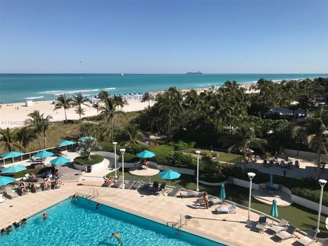 Heated Infinity Pool Sun Deck