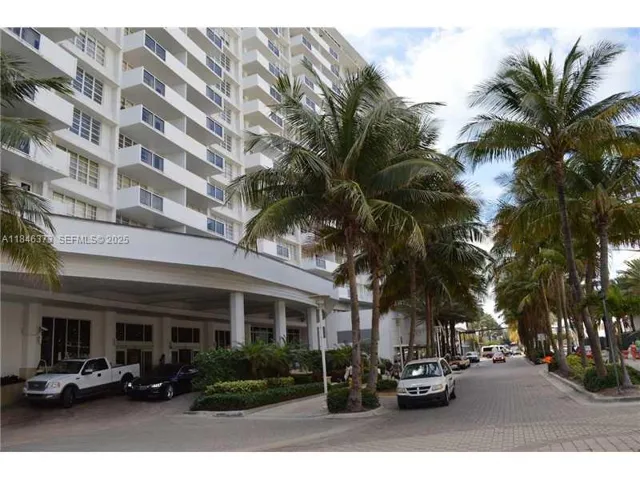 100 Lincoln Road Decoplage