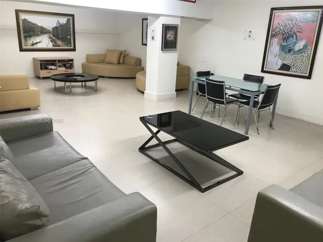 Photo 36