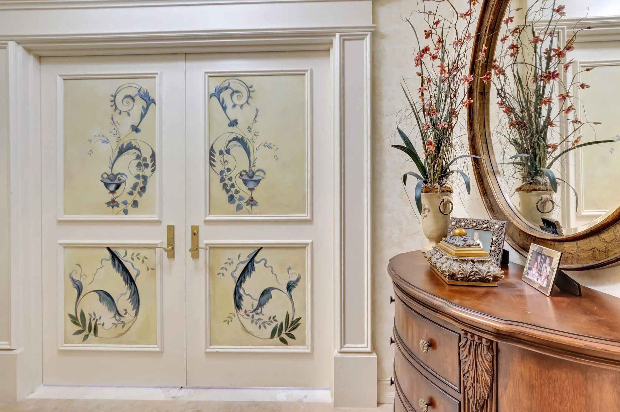 Private Elevator Foyer