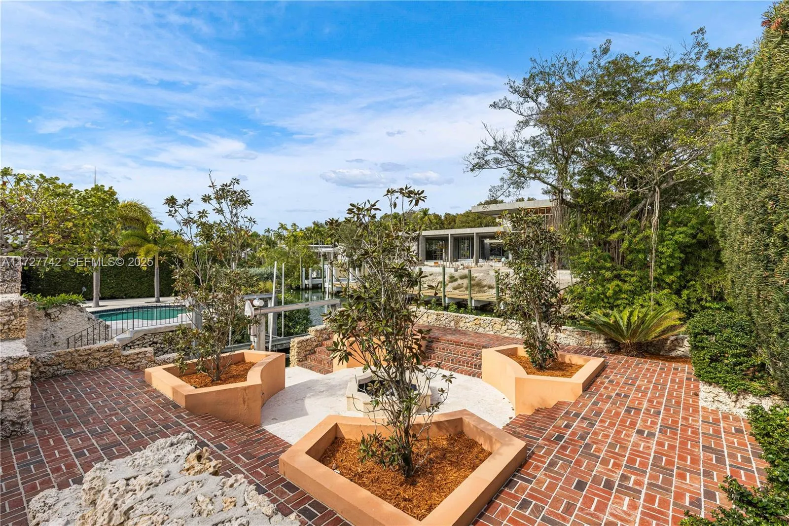 Property photo 46