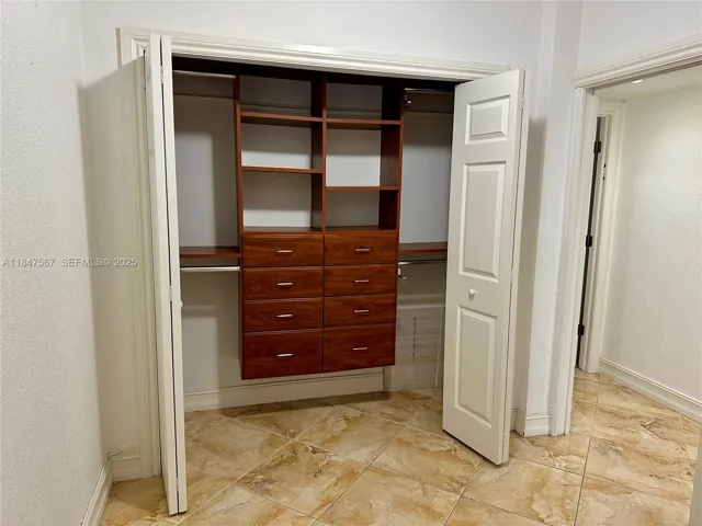 THIRD B-ROOM