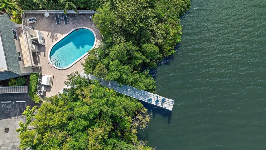 overhead pool