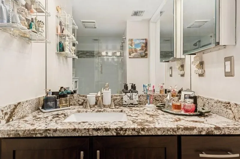 2nd Bathroom