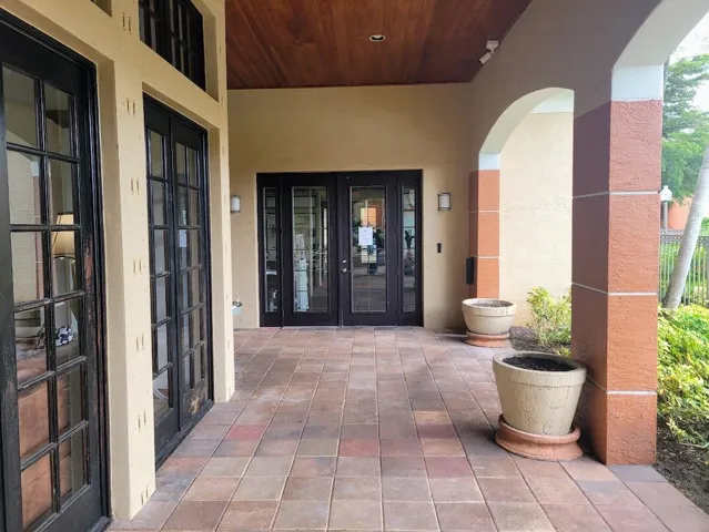 Cover Lanai to Fitness Center