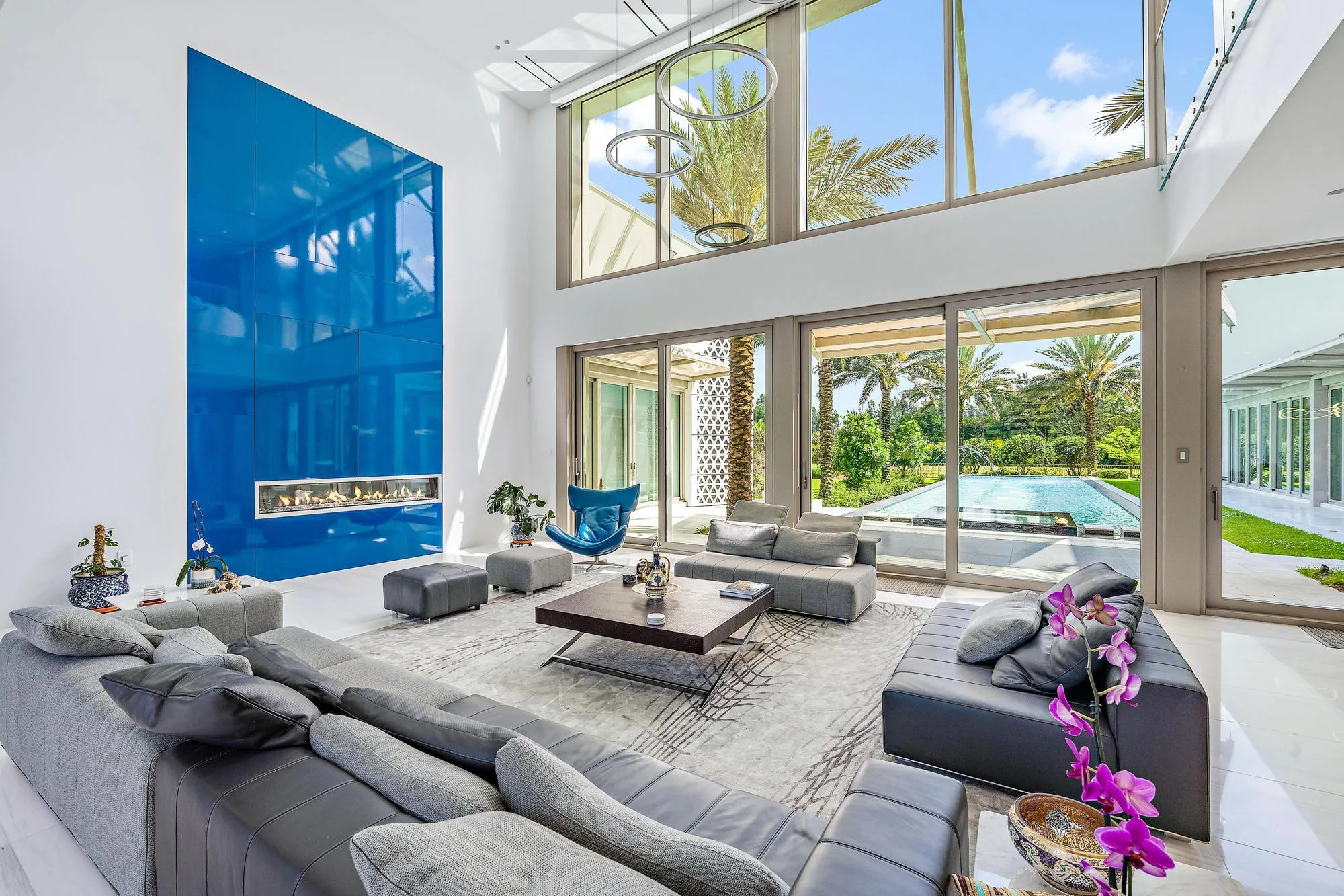 Light & Bright spaces