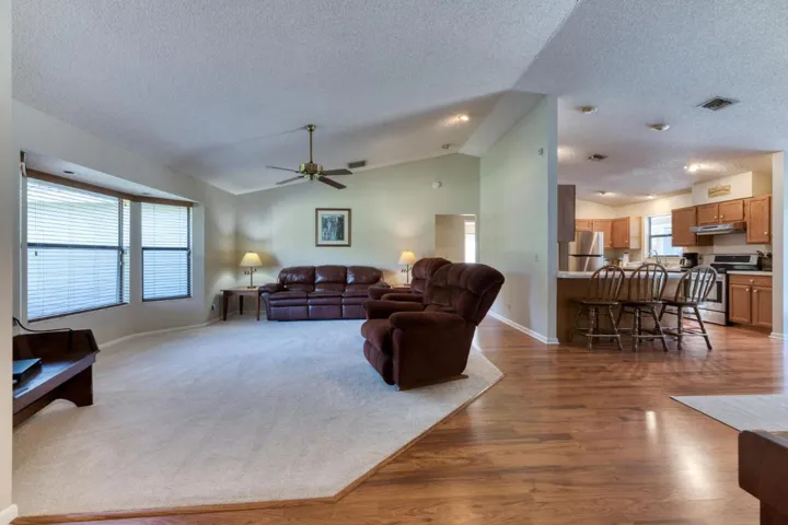 13528 6th Ct N Loxahatchee FL-large-027-