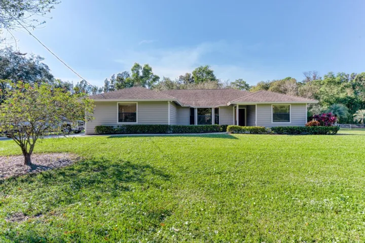 13528 6th Ct N Loxahatchee FL-large-019-