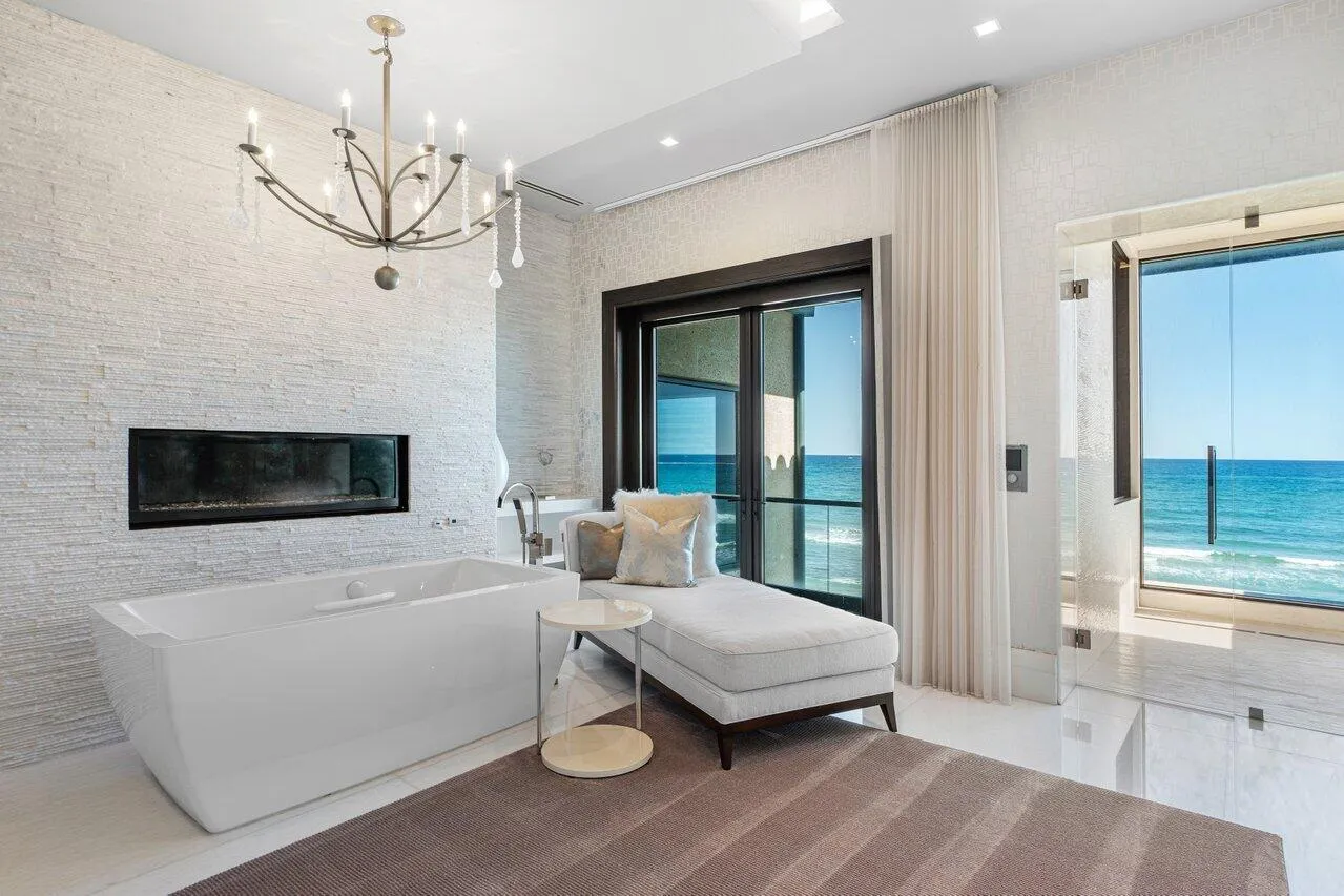 Grand Primary Ocean Bath