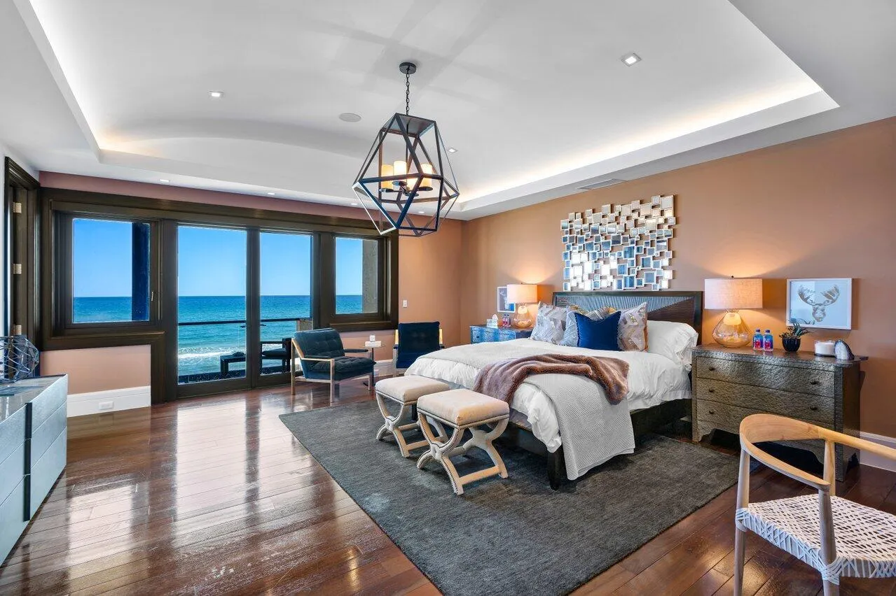 The Sand Ocean Suite
