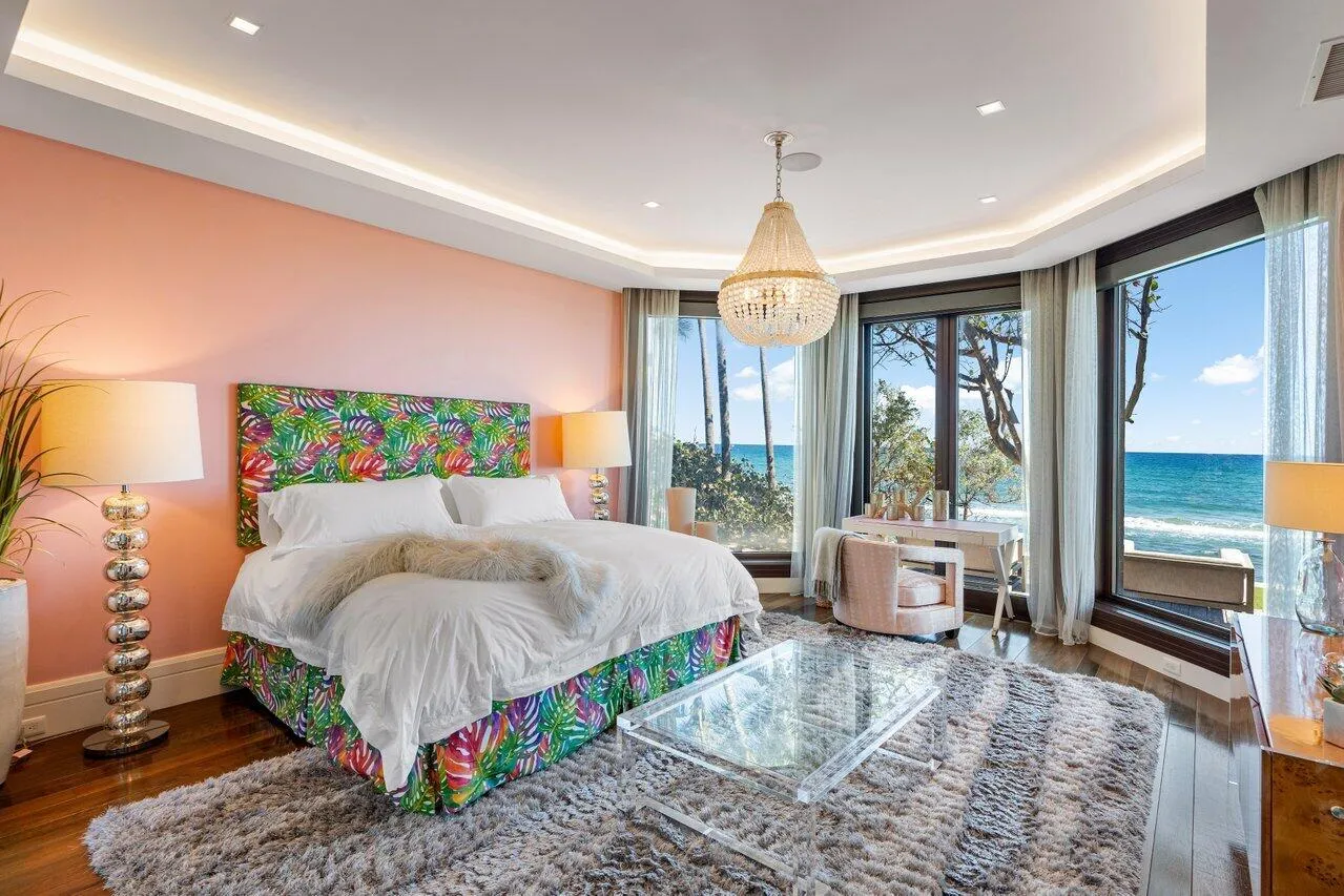 The Pink Ocean Suite