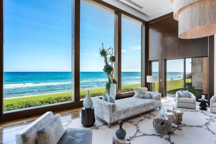 Great Living Room Ocean