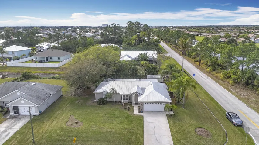 2686 SW Fairgreen Road-2