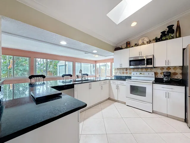 2686 SW Fairgreen Road-15