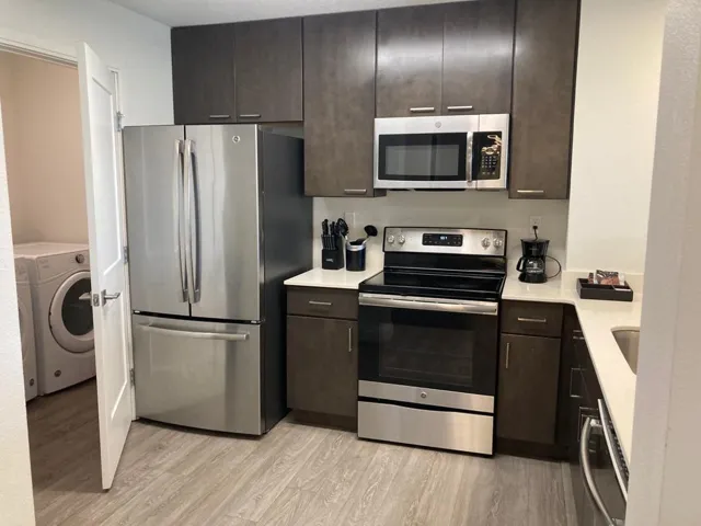 Kitchen 01