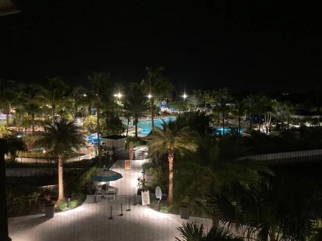 Views 06