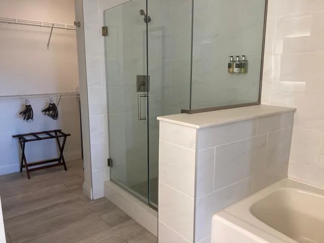 Bathroom 01