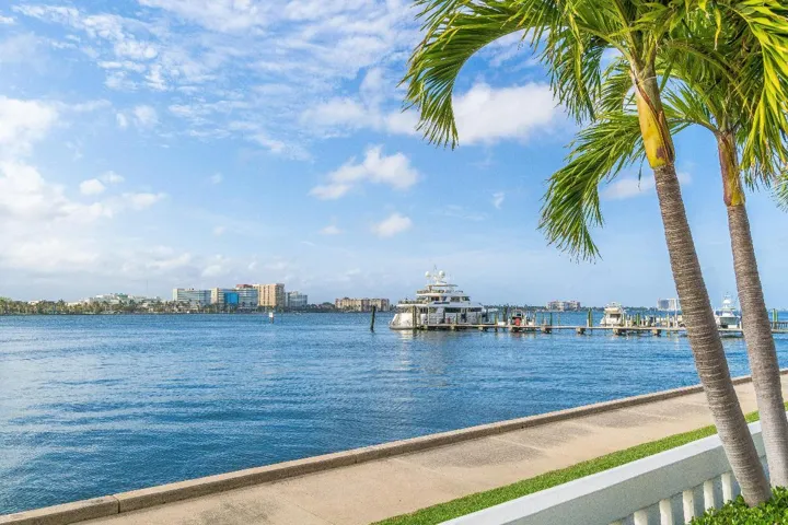 046-150BradleyPlace-101-PalmBeach-FL-334