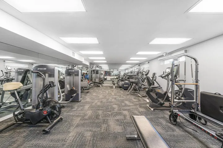 041-150BradleyPlace-101-PalmBeach-FL-334