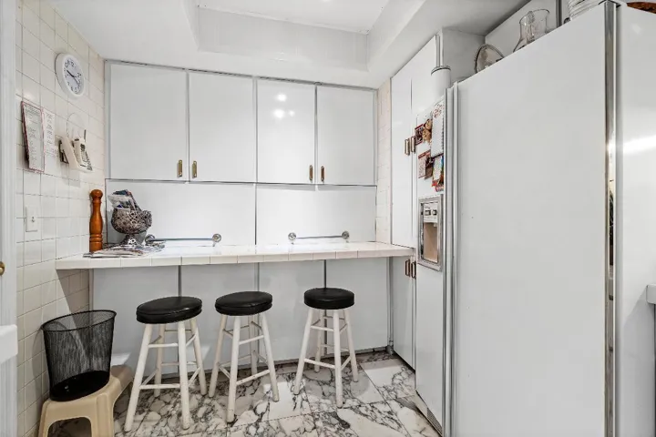 008-150BradleyPlace-101-PalmBeach-FL-334