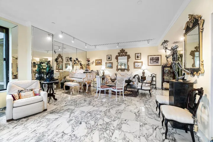 012-150BradleyPlace-101-PalmBeach-FL-334