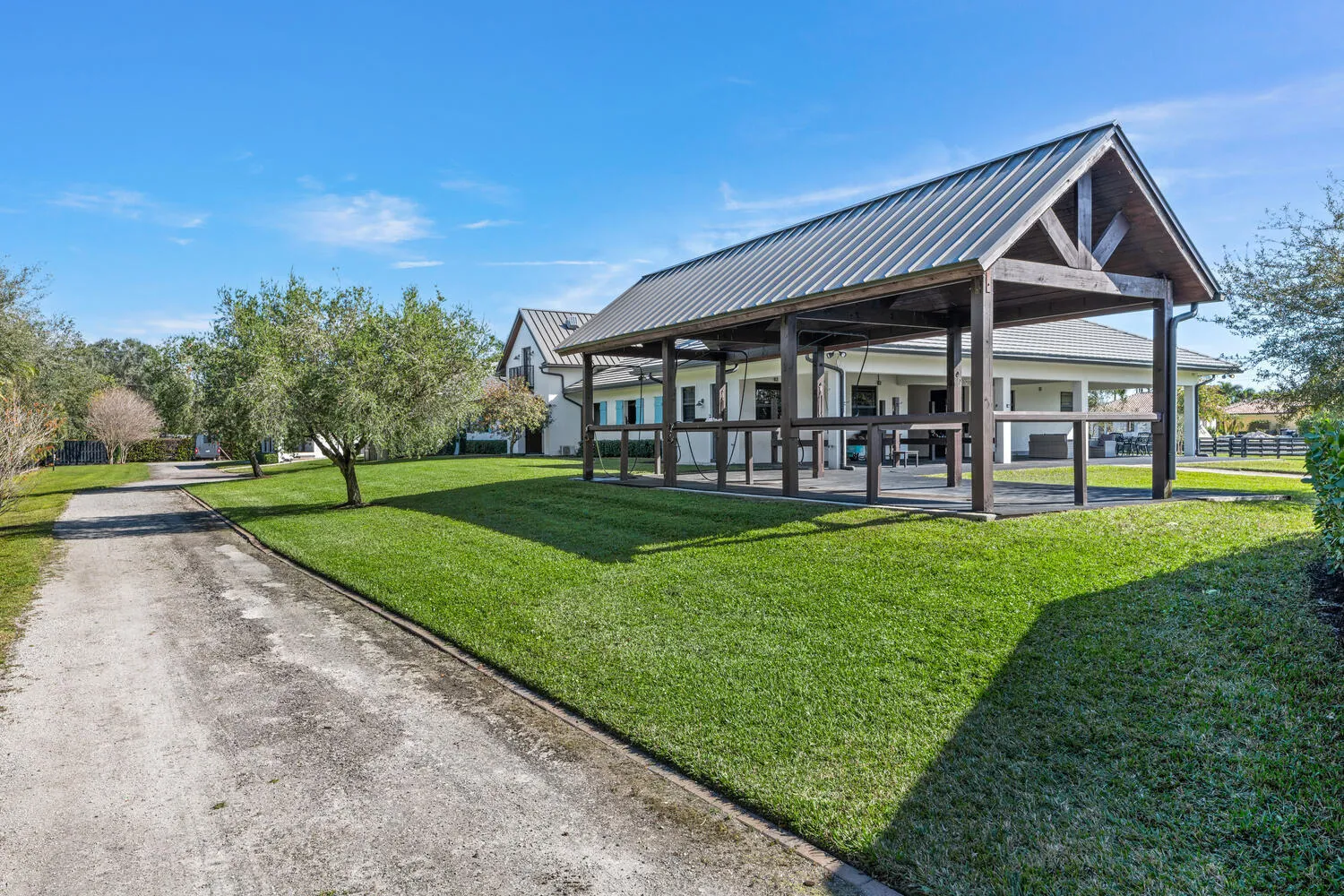 4915 Stables Way Wellington FL-large-062