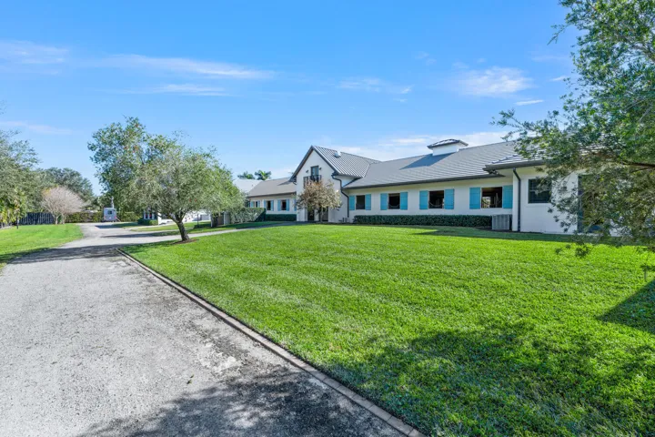 4915 Stables Way Wellington FL-large-064