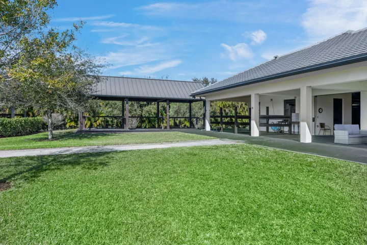 4915 Stables Way Wellington FL-large-053