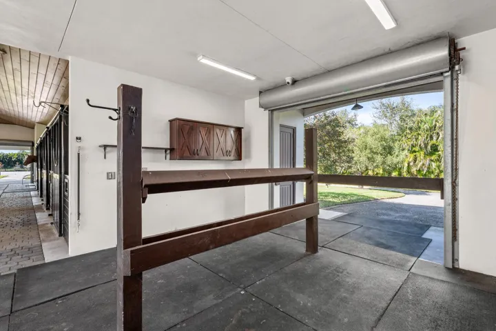 4915 Stables Way Wellington FL-large-034