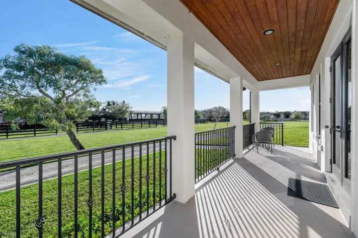 4915 Stables Way Wellington FL-large-123