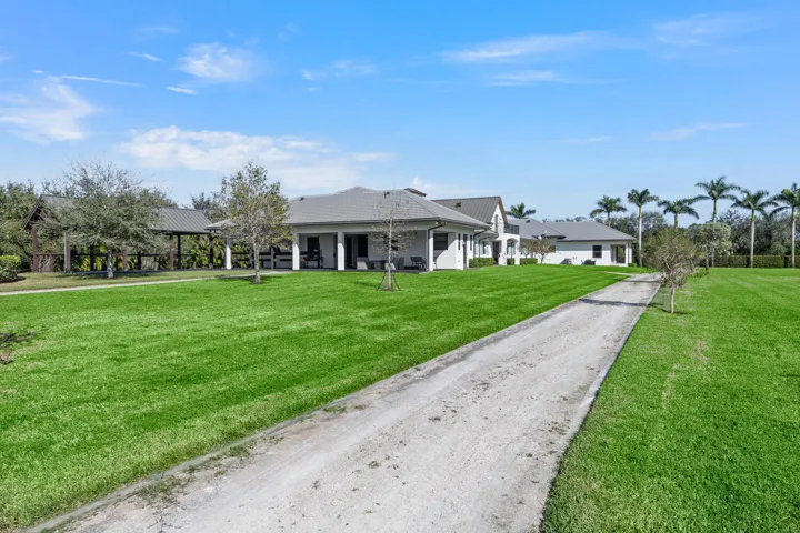 4915 Stables Way Wellington FL-large-079