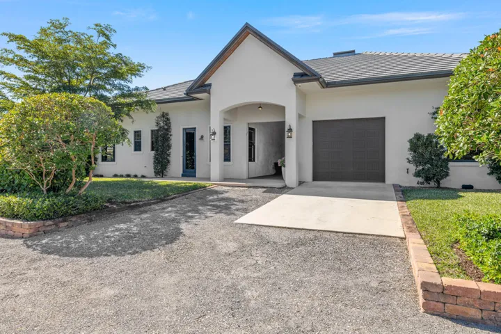 4915 Stables Way Wellington FL-large-019