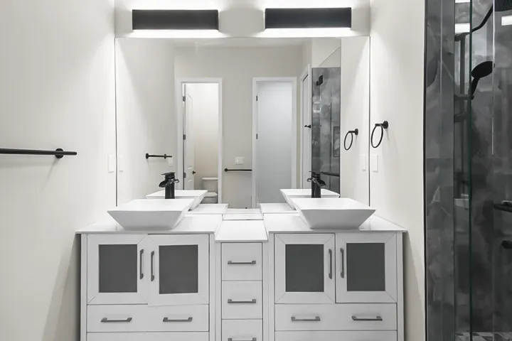 Master Vanity