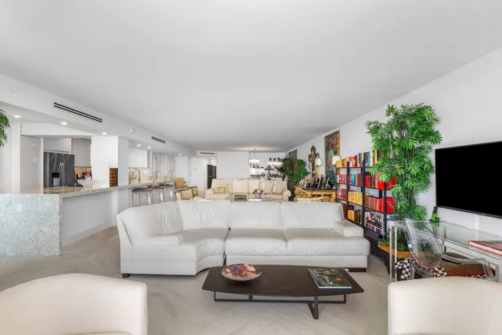Spacious Open Floor Plan