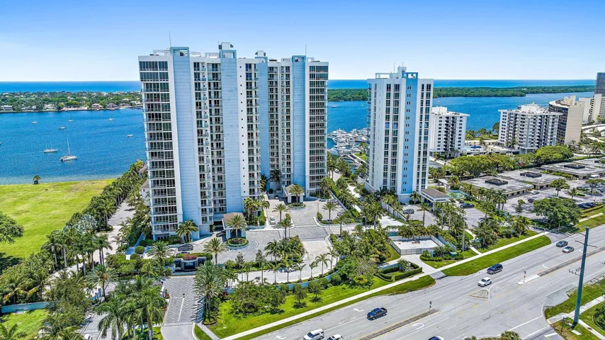 110 Water Club Ct-29-MLS