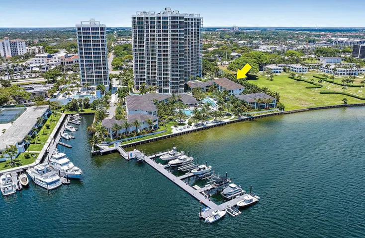 110 Water Club Ct-32-mls-arrow