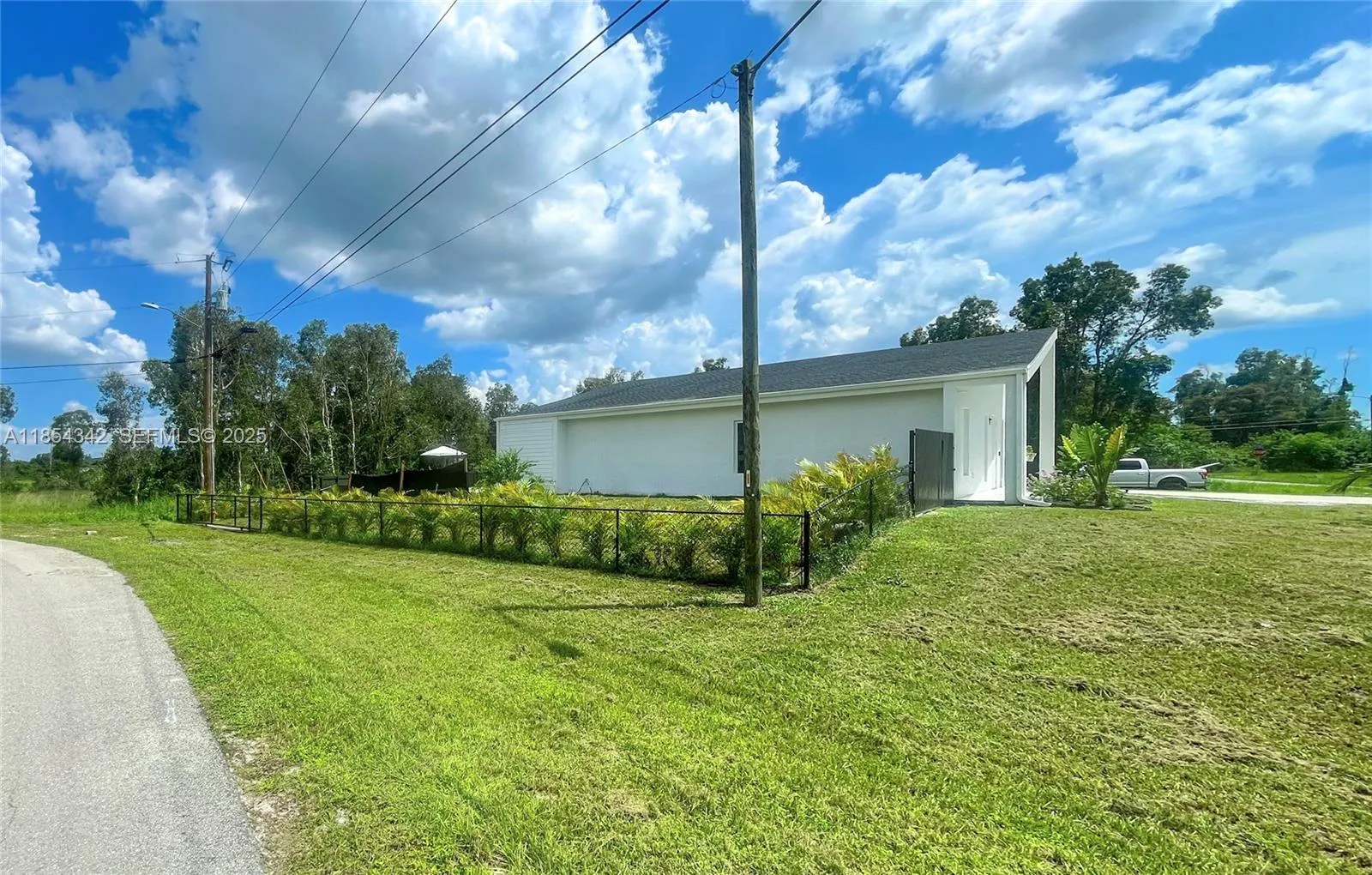Property photo 77