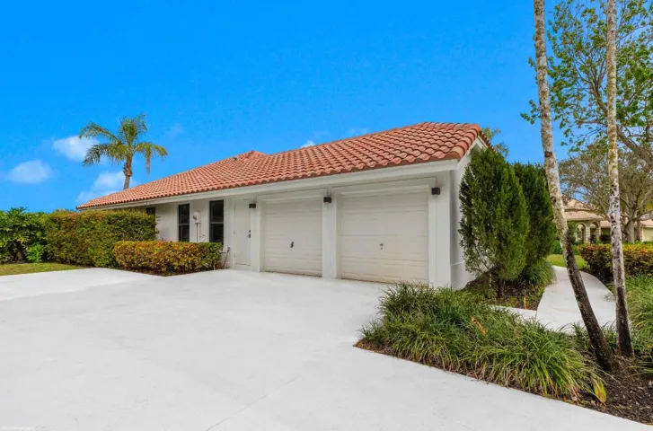 15455 DE Havilland Ct 015