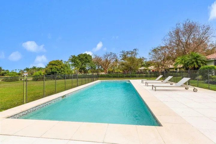 15455 DE Havilland Ct 044