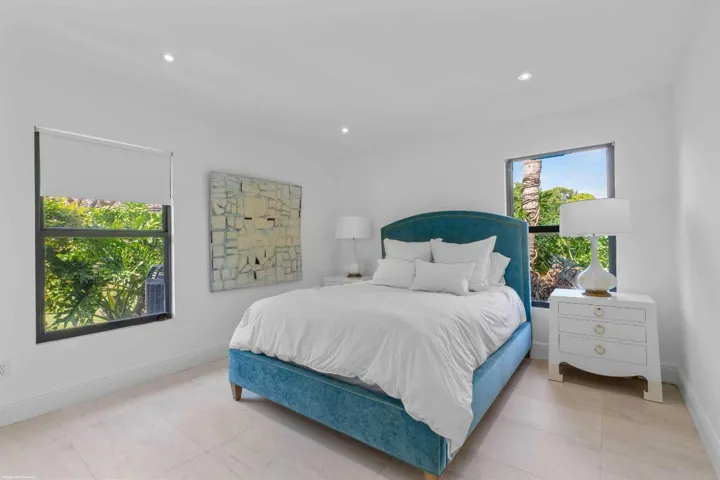 15455 DE Havilland Ct 035